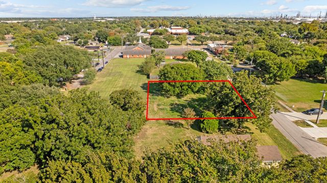 2522 3rd Avenue N, Texas City, TX 77590