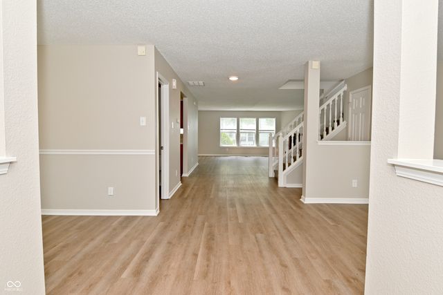 10421 Parmer Circle, Fishers, IN 46038