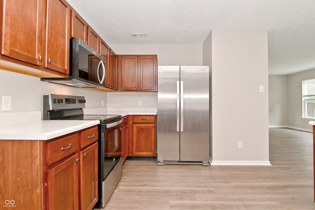 10421 Parmer Circle, Fishers, IN 46038