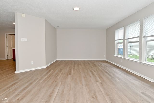 10421 Parmer Circle, Fishers, IN 46038