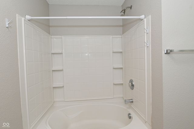 10421 Parmer Circle, Fishers, IN 46038