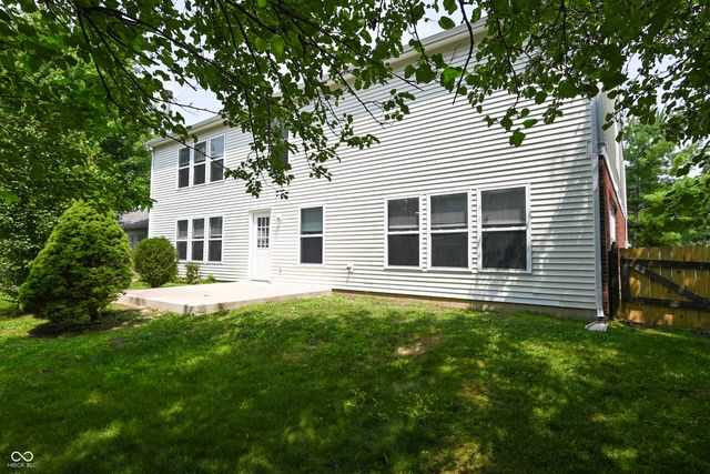 10421 Parmer Circle, Fishers, IN 46038