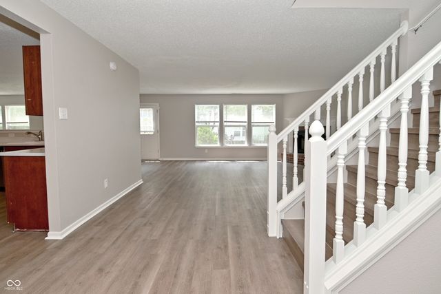 10421 Parmer Circle, Fishers, IN 46038