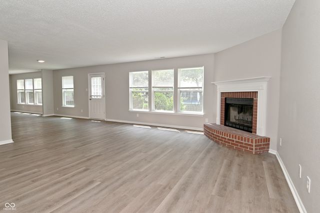 10421 Parmer Circle, Fishers, IN 46038