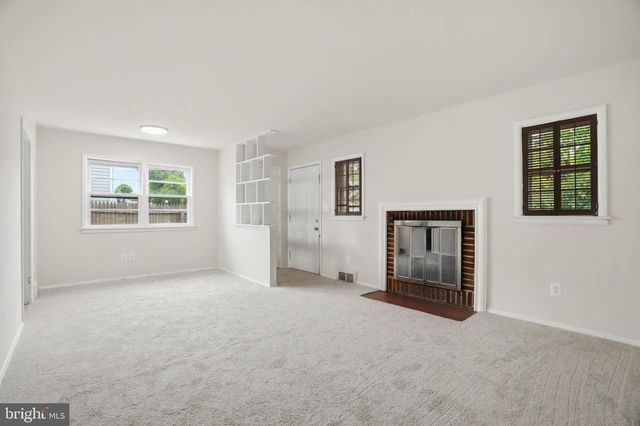6605 RIGGS RD, Hyattsville, MD 20782