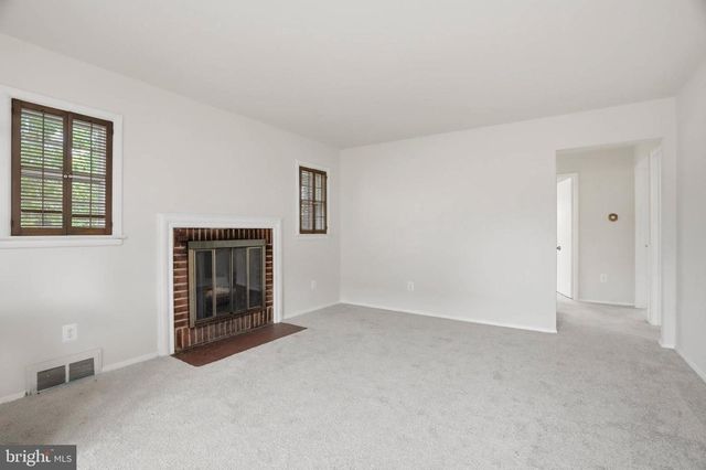 6605 RIGGS RD, Hyattsville, MD 20782