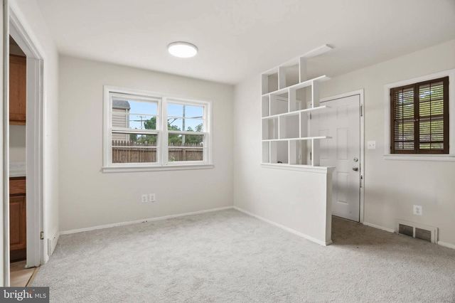 6605 RIGGS RD, Hyattsville, MD 20782
