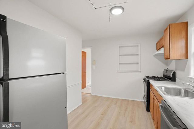 6605 RIGGS RD, Hyattsville, MD 20782