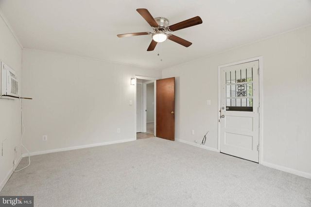 6605 RIGGS RD, Hyattsville, MD 20782