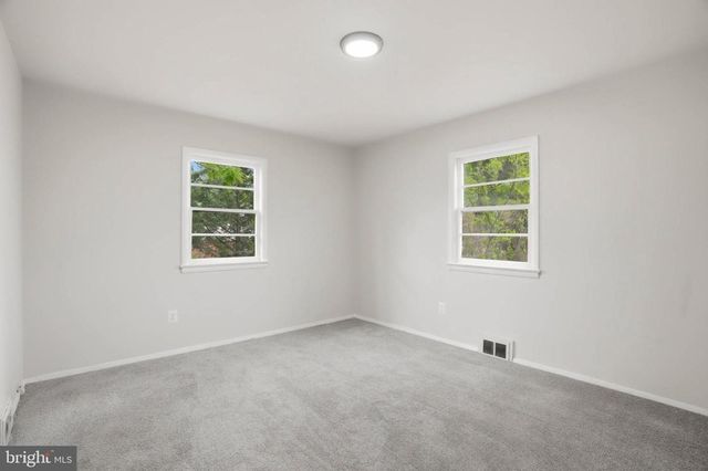 6605 RIGGS RD, Hyattsville, MD 20782
