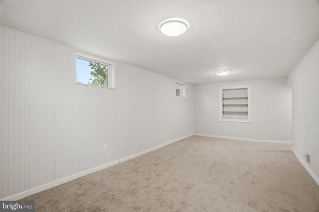 6605 RIGGS RD, Hyattsville, MD 20782