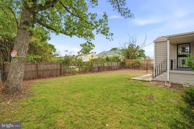 6605 RIGGS RD, Hyattsville, MD 20782