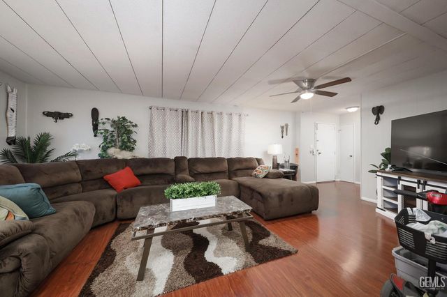 8500 Kern Canyon Road 66, Bakersfield, CA 93306