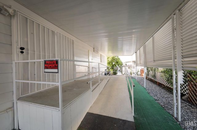 8500 Kern Canyon Road 66, Bakersfield, CA 93306