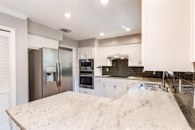 10905 Wintergreen HL, Austin, TX 78750