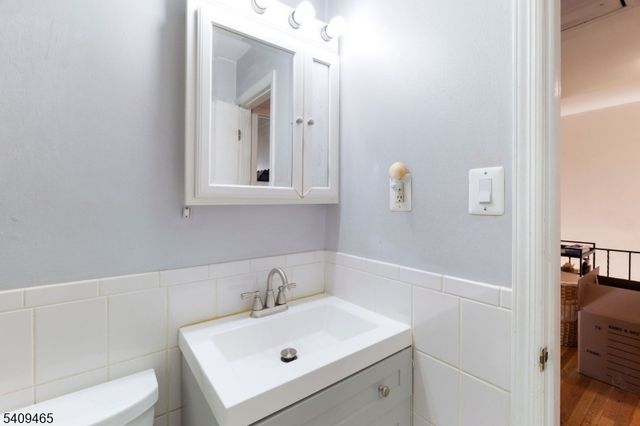 8 Cardinal Ln Apt 2, Hillsborough Twp., NJ 08844