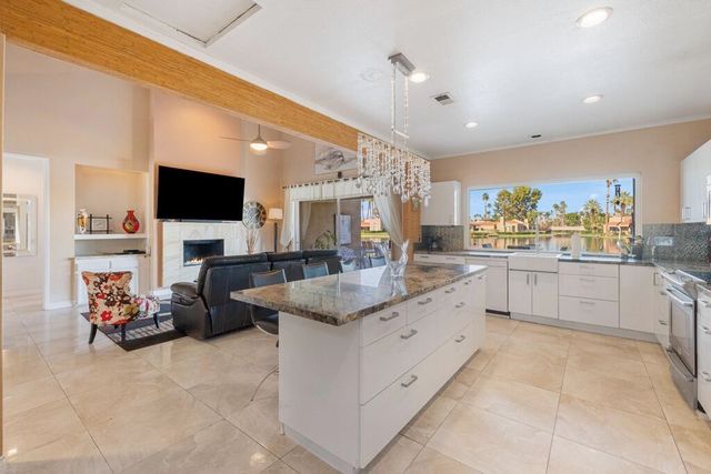 92 Lake Shore Drive, Rancho Mirage, CA 92270