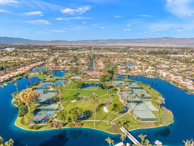 92 Lake Shore Drive, Rancho Mirage, CA 92270