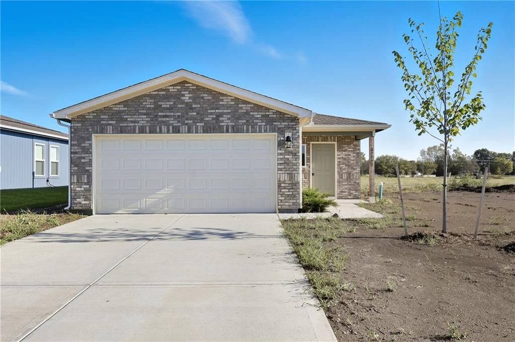 37722 W 207th Terrace, Edgerton, KS 66021