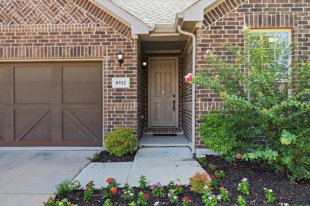 8312 Pine Meadows Drive, Fort Worth, TX 76244