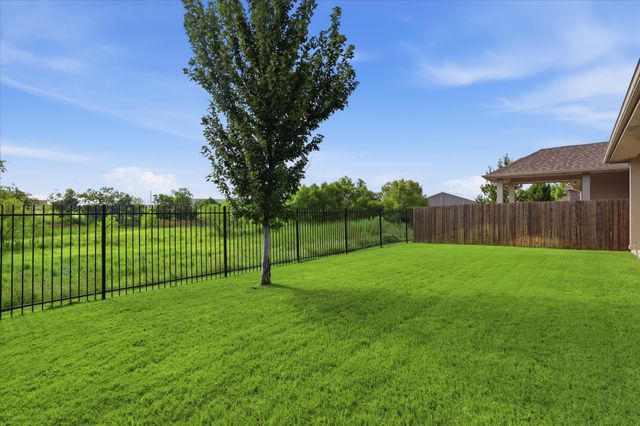 8312 Pine Meadows Drive, Fort Worth, TX 76244