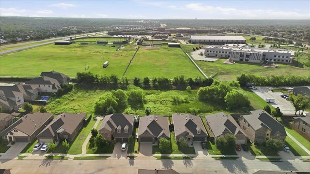 8312 Pine Meadows Drive, Fort Worth, TX 76244