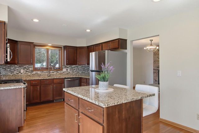 7944 Cooper ROAD, Kenosha, WI 53142