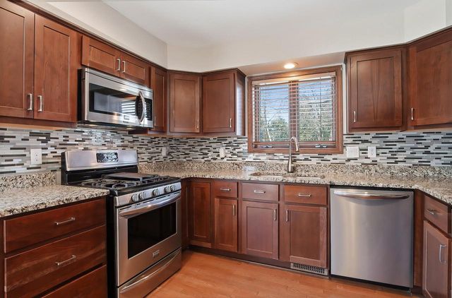 7944 Cooper ROAD, Kenosha, WI 53142