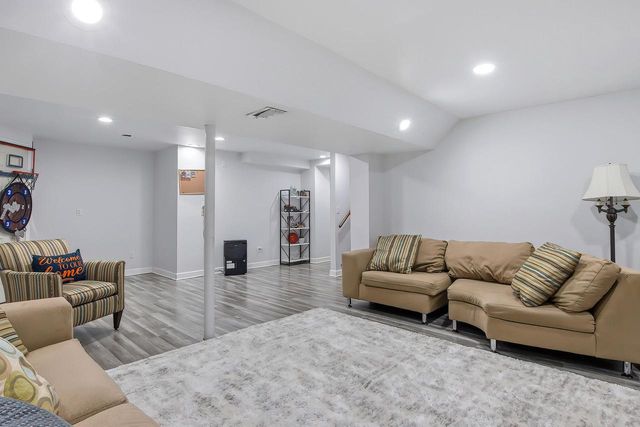 7944 Cooper ROAD, Kenosha, WI 53142