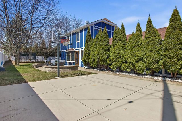 7944 Cooper ROAD, Kenosha, WI 53142