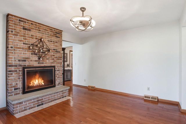7944 Cooper ROAD, Kenosha, WI 53142