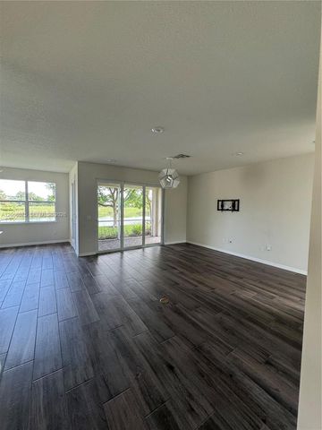 4729 Greenway Drive, Hollywood, FL 33021