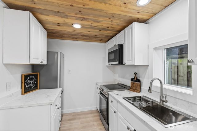 605 32nd Avenue, Longview, WA 98632
