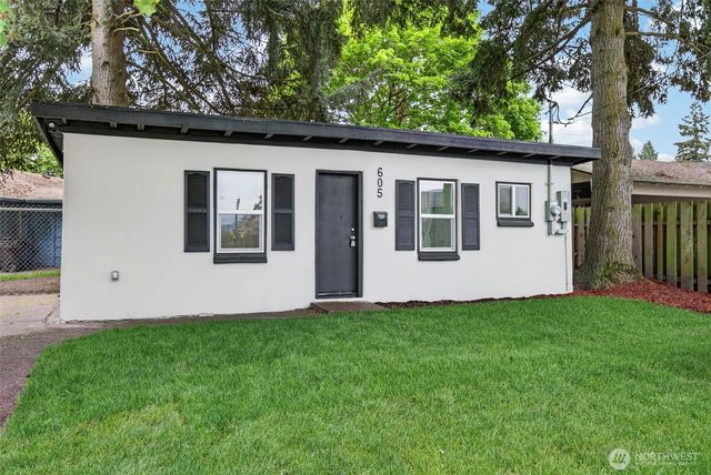 605 32nd Avenue, Longview, WA 98632