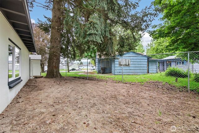 605 32nd Avenue, Longview, WA 98632