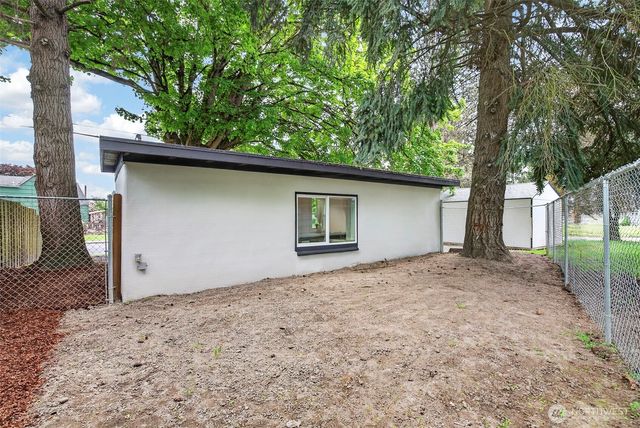 605 32nd Avenue, Longview, WA 98632