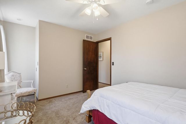 4320 Belle Avenue, Davenport, IA 52807