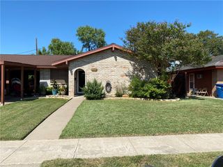 5610 Tanglewood Dr, Corpus Christi, TX 78412