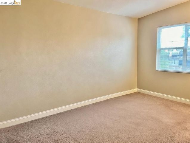 3839 Moonbeam DR, Sacramento, CA 95827