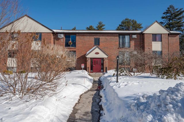 36 English Village Rd Apt 202R, Manchester, NH 03102