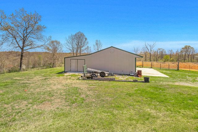 844 Mc Lean Road, Mountain Grove, MO 65711