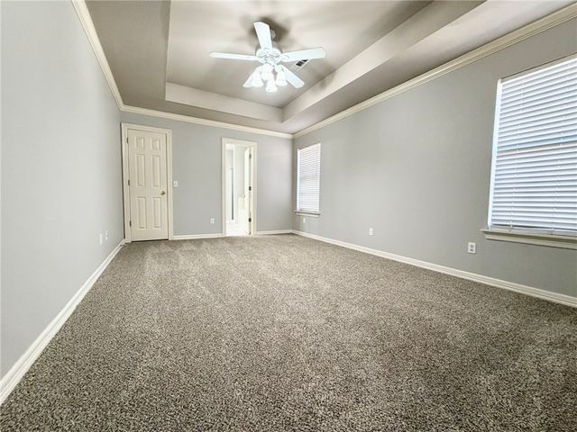 2702 Drexelwood, Johnson, AR 72761