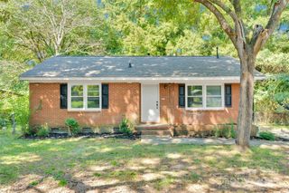 2846 Kenhill Drive, Charlotte, NC 28208