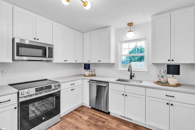 15 Haley Court, Greenville, SC 29607