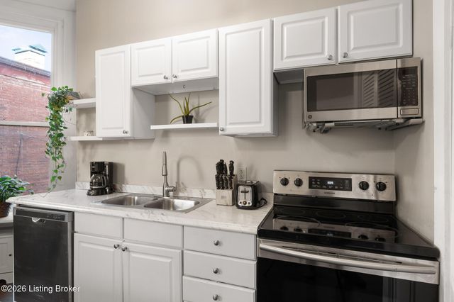 1131 S Brook St APT 4, Louisville, KY 40203