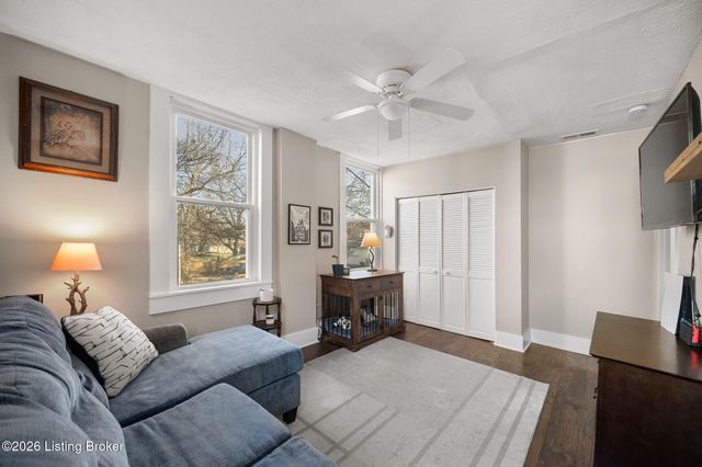 1131 S Brook St APT 4, Louisville, KY 40203