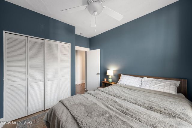 1131 S Brook St APT 4, Louisville, KY 40203