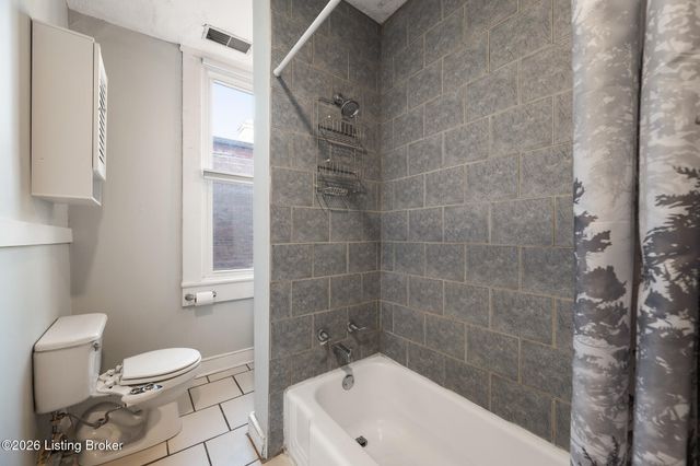 1131 S Brook St APT 4, Louisville, KY 40203