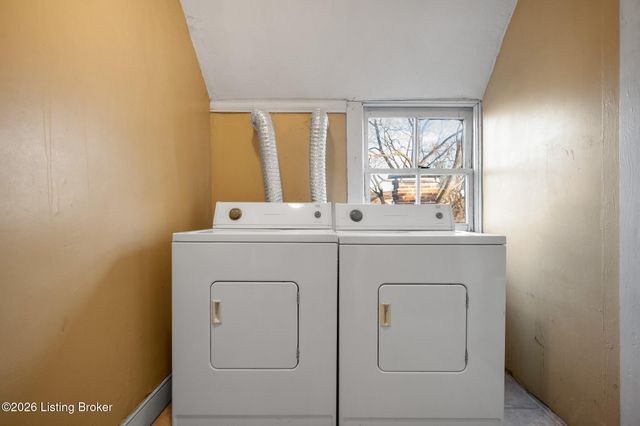 1131 S Brook St APT 4, Louisville, KY 40203