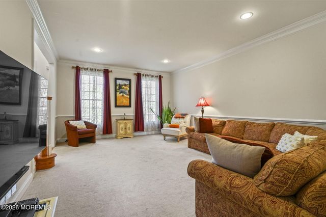 10 Rockingham Court, Manalapan, NJ 07726